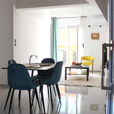 Old Town - Bright & Fully Equipped *