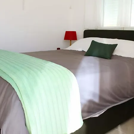 Old Town - Bright & Fully Equipped Apartamento Patras