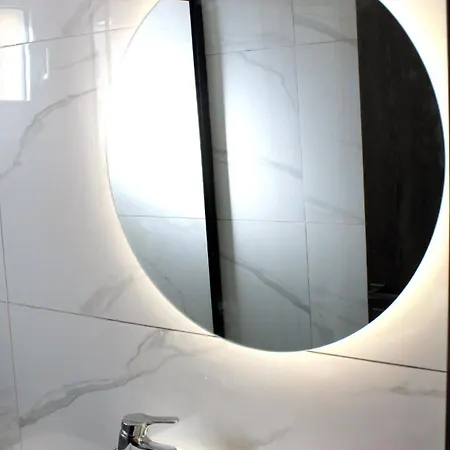 Old Town - Bright & Fully Equipped Апартаменты *