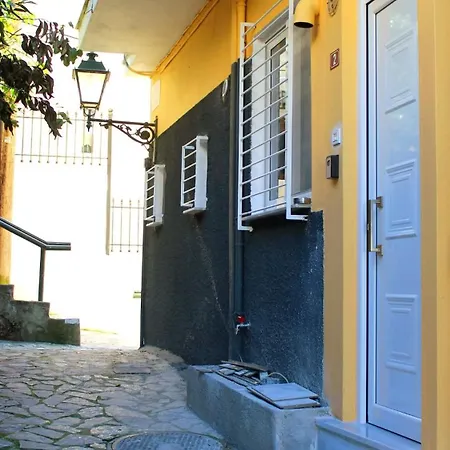 아파트 Old Town - Bright & Fully Equipped 파트라